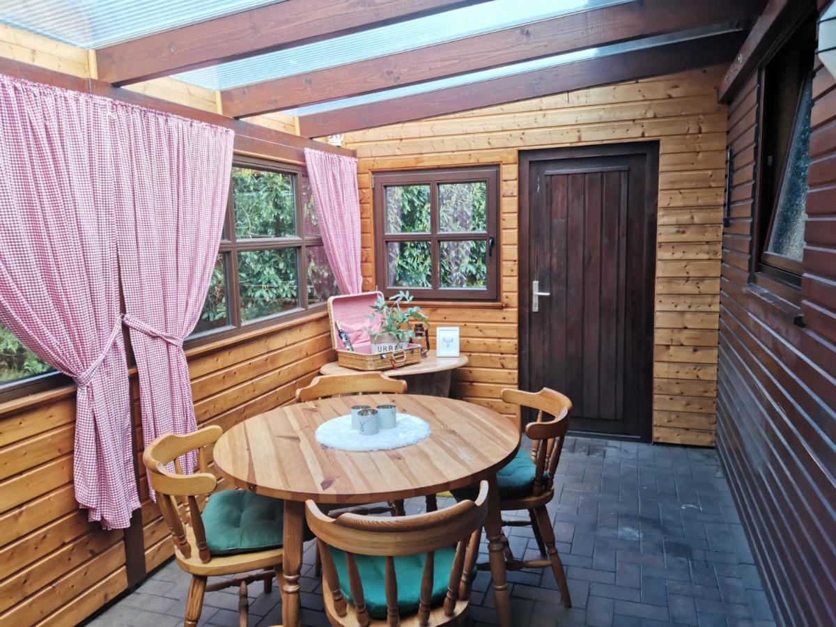 Kranich-Holzferienhaus 'Kleine Auszeit' Rehden Luaran gambar